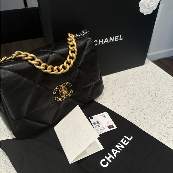 Chanel 19 Black Quilted Leather Bag with Gold and Silver Chain - Picture 6 of 8